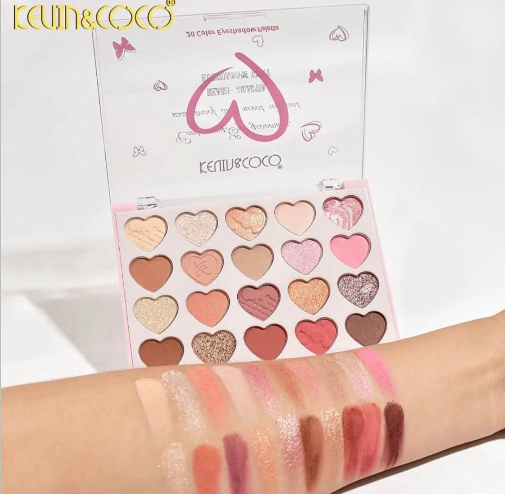 PALETA DE SOMBRAS KEVIN & COCO CORAZONES 20 COLORES