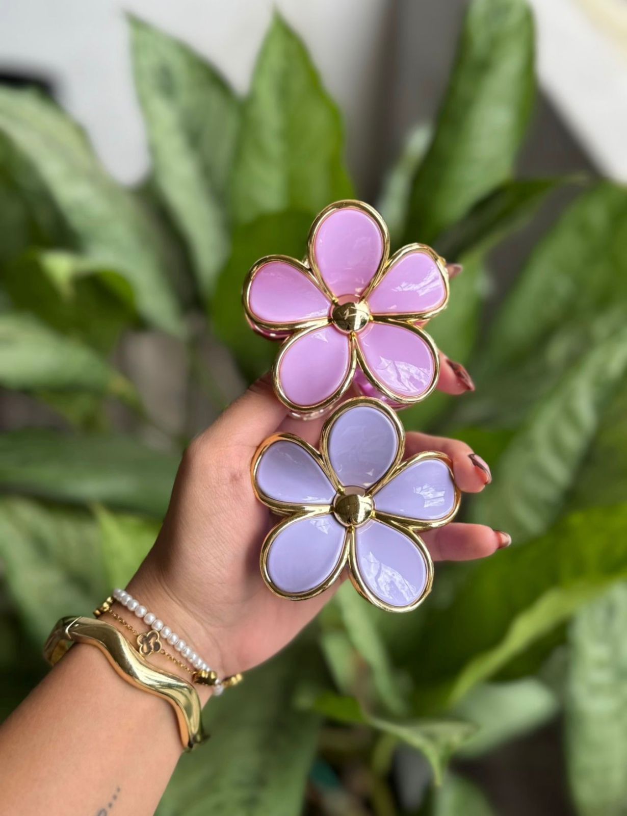 CAIMÁN FLOR PASTEL BORDE DORADO - Image 3