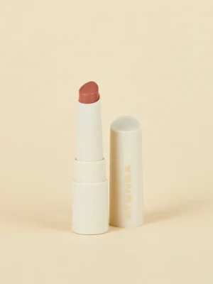 LABIAL VELVET EN BARRA MOCCHACREAM