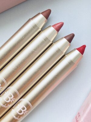 LÁPIZ DE LABIOS SIGNATURE BLOOMSHELL