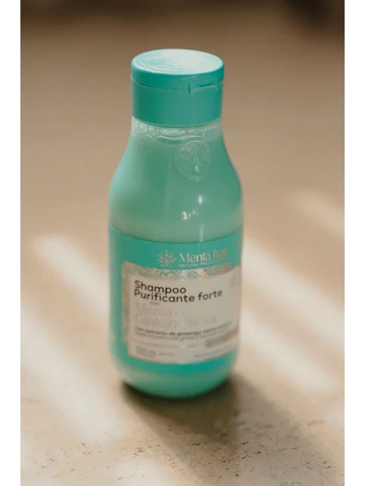 SHAMPOO PURIFICANTE FORTE CON MENTA Y GINKGO BILOBA X 550ML