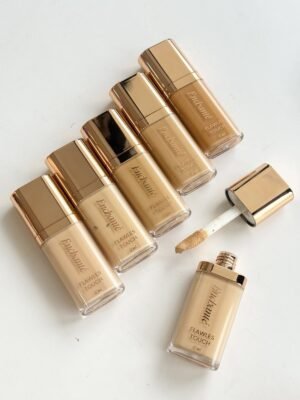 CORRECTOR ENCHANTE